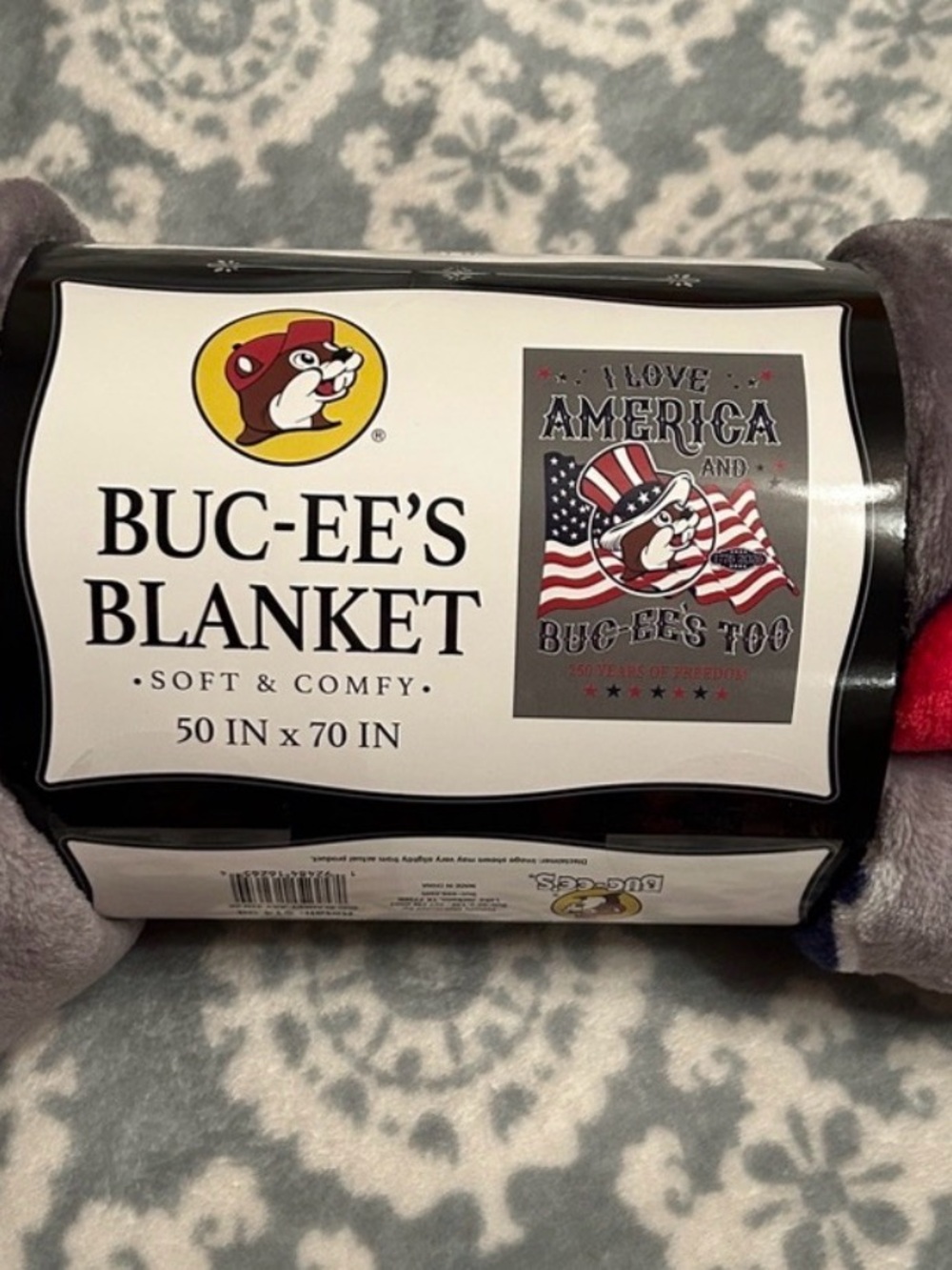 BUC-EES ‘I Love America' 250 Anniversary Lap Blanket - Picture 2 of 2